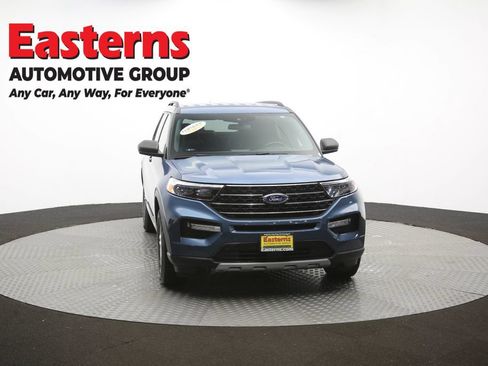Used 2020 Ford Explorer XLT w/ Equipment Group 202A AWD/4WD image 52