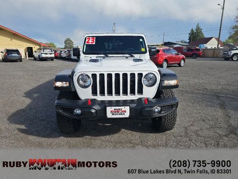Used 2023 Jeep Gladiator Rubicon w/ Cold Weather Group image 2