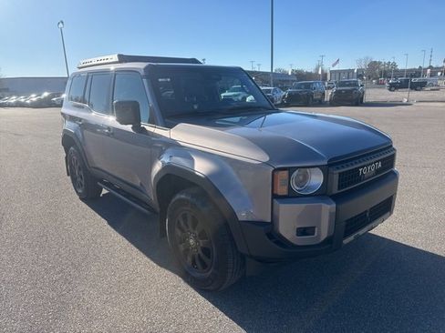 Used 2024 Toyota Land Cruiser image 7