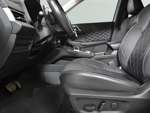 Used 2022 Mitsubishi Outlander SEL image 18