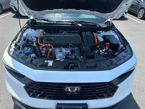 Used 2025 Honda Accord Sport image 10