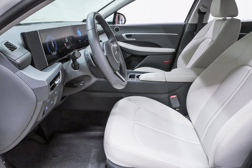 Used 2026 Hyundai Sonata SEL FWD image 9