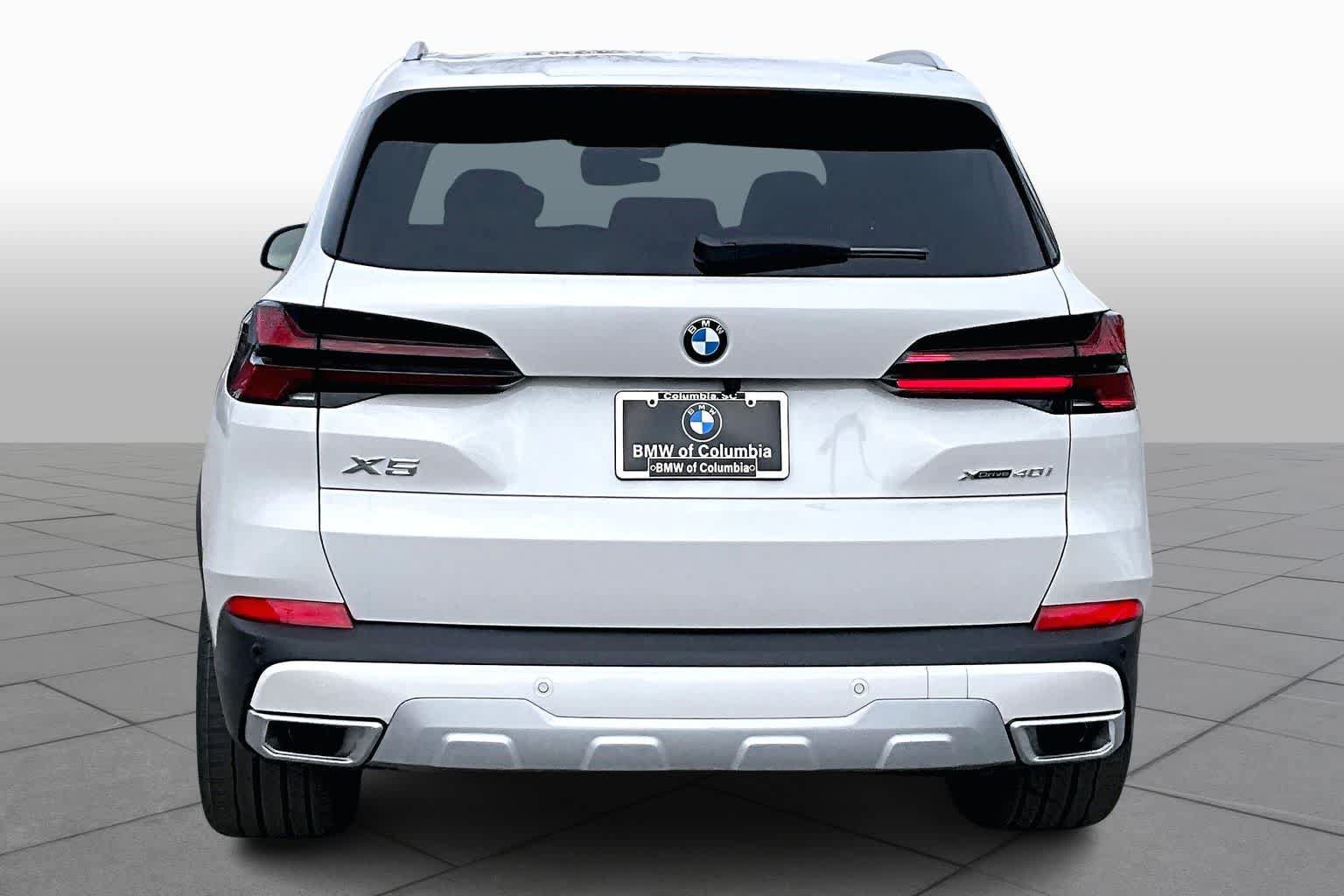 Used 2026 BMW X5 xDrive40i w/ M Sport Package AWD/4WD image 4