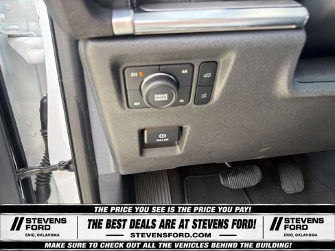 Used 2025 Ford Expedition Max Platinum AWD/4WD image 22