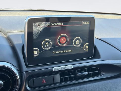 Used 2019 FIAT 124 Spider Abarth RWD image 10