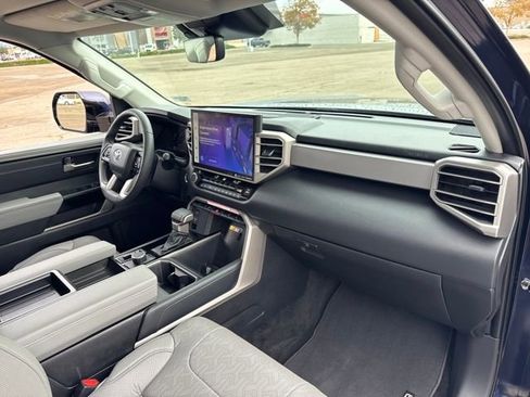 Used 2024 Toyota Tundra Limited image 28