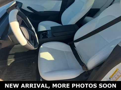 Used 2025 Tesla Model 3 Long Range image 4
