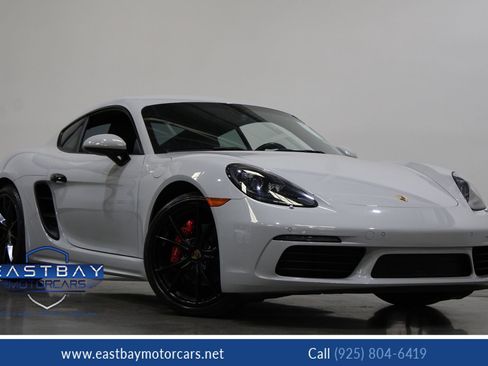 Used 2019 Porsche 718 Cayman S RWD image 1