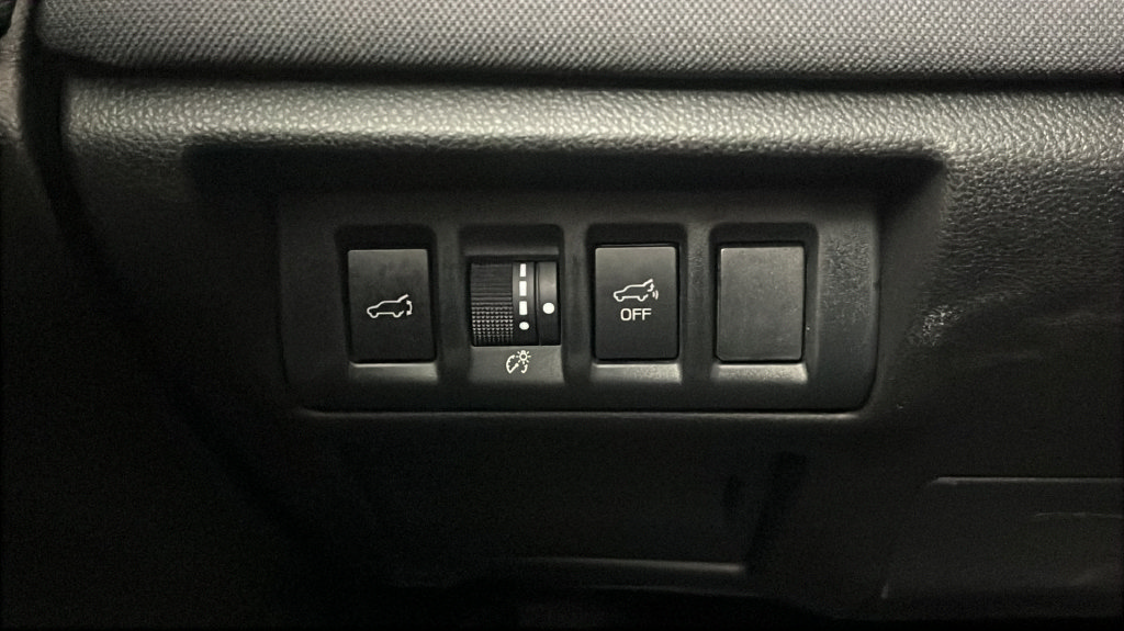 Used 2023 Subaru Outback Premium AWD/4WD image 33