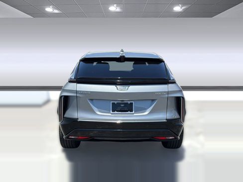 Certified 2024 Cadillac Lyriq Tech w/ LPO, Floor Liner Package AWD/4WD image 9