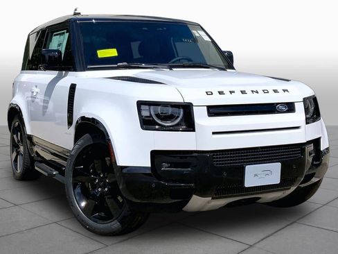 New 2026 Land Rover Defender 90 V8 AWD/4WD image 17