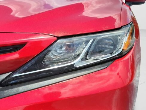 Used 2019 Toyota Camry SE FWD image 25