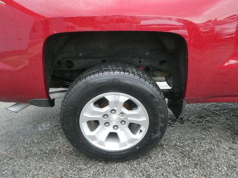 Used 2018 Chevrolet Silverado 1500 LT w/ All Star Edition AWD/4WD image 28