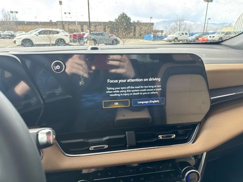 New 2026 Chevrolet Equinox ACTIV w/ Convenience Package III image 24