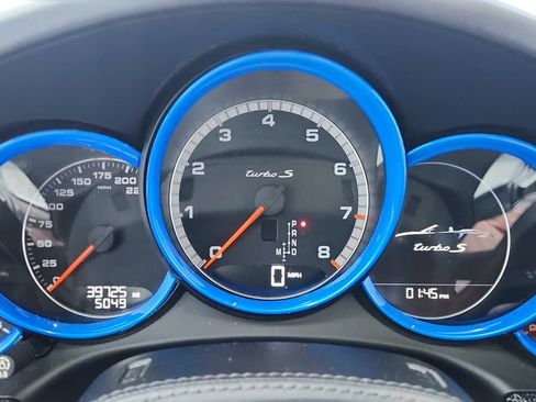 Used 2015 Porsche 911 Turbo S image 18