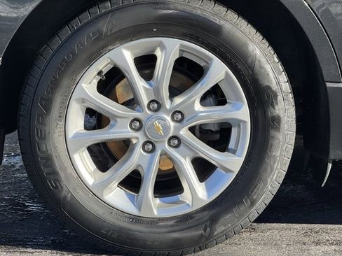 Used 2020 Chevrolet Equinox LT image 10
