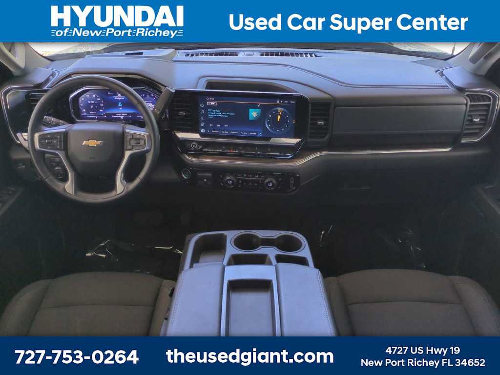 Used 2024 Chevrolet Silverado 1500 LT AWD/4WD image 16
