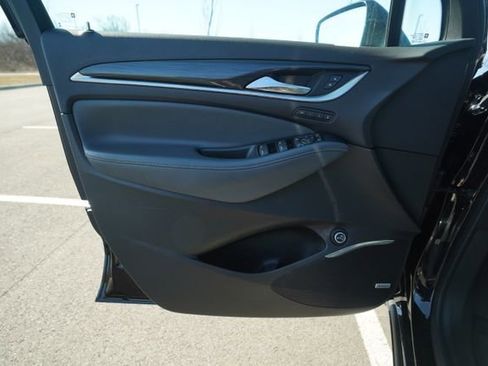 Used 2024 Buick Enclave Premium image 14