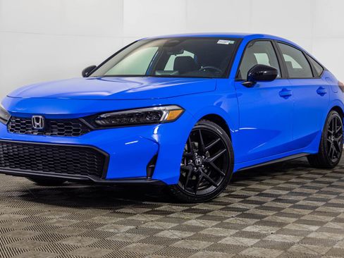 Used 2025 Honda Civic Sport image 2