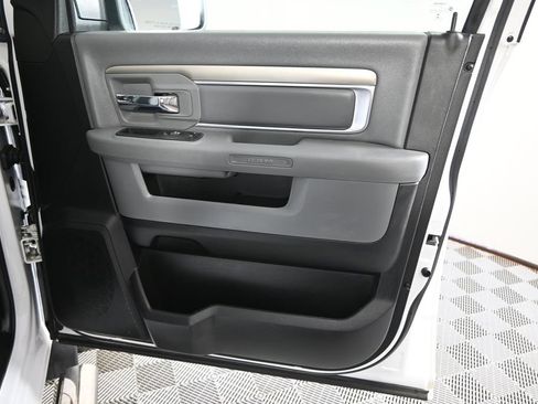 Used 2017 RAM 1500 Big Horn AWD/4WD image 13