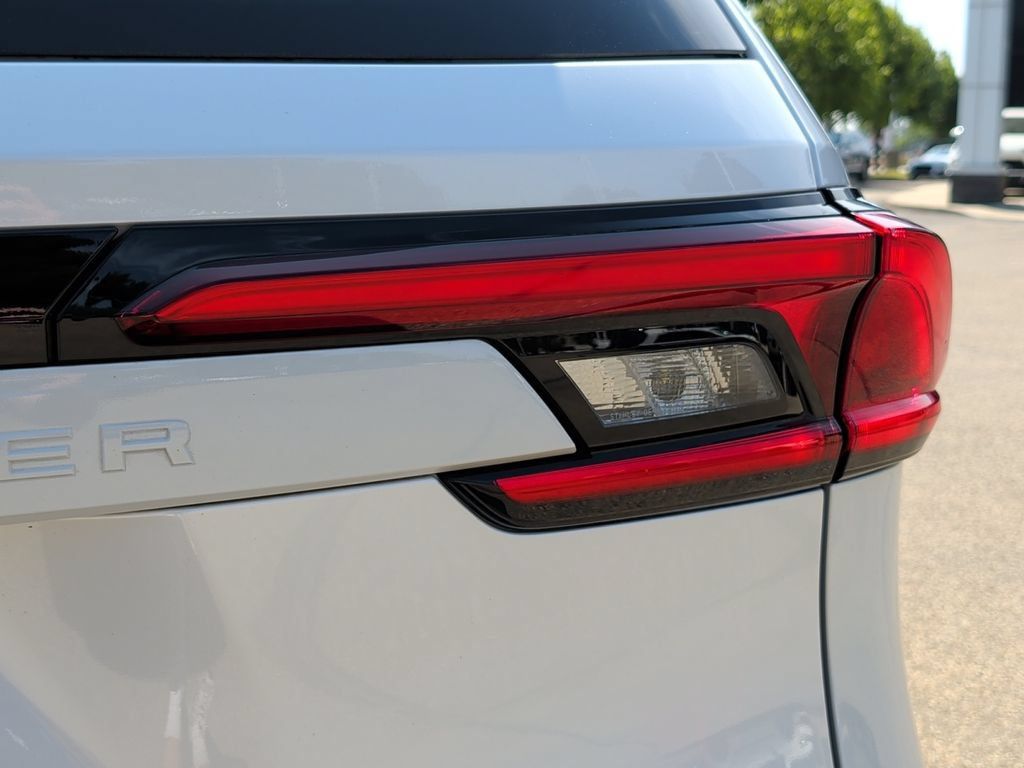 Used 2024 Toyota Grand Highlander AWD Hybrid image 43