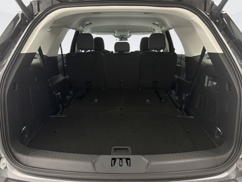 Used 2025 Ford Explorer Active image 22