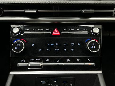 Used 2025 Hyundai Santa Fe SEL image 25