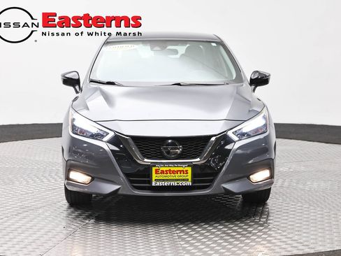 Used 2021 Nissan Versa SR FWD image 2