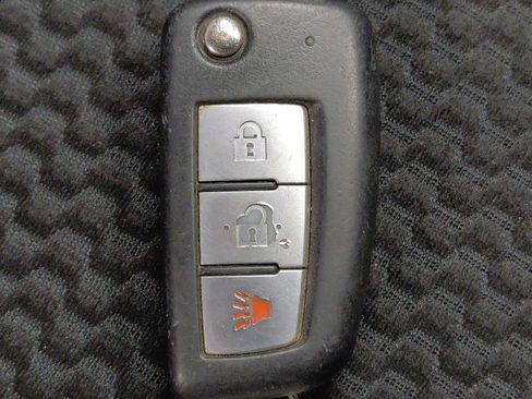 Used 2020 Nissan Rogue Sport S FWD image 32