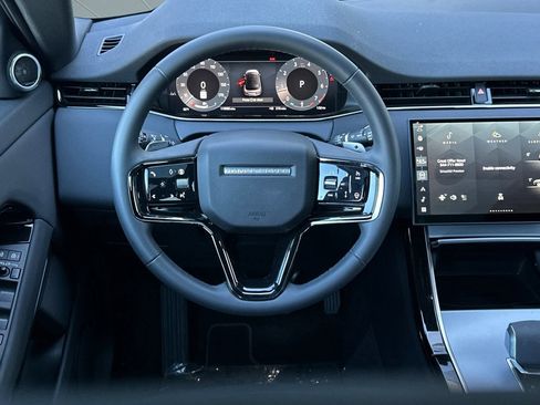 Used 2025 Land Rover Range Rover Evoque S image 29