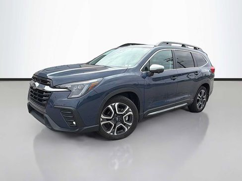 Used 2023 Subaru Ascent Limited w/ Technology Package AWD/4WD image 1