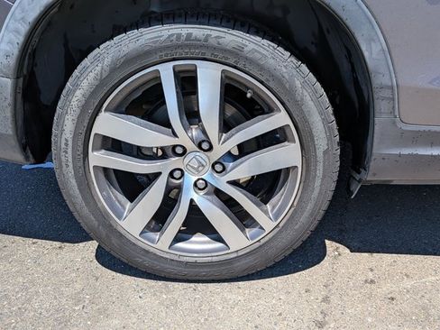 Used 2016 Honda Pilot Touring image 24