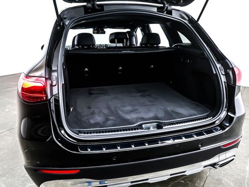 Certified 2025 Mercedes-Benz GLC 300 image 24