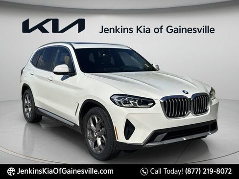 Used 2022 BMW X3 sDrive30i w/ Premium Package RWD image 1