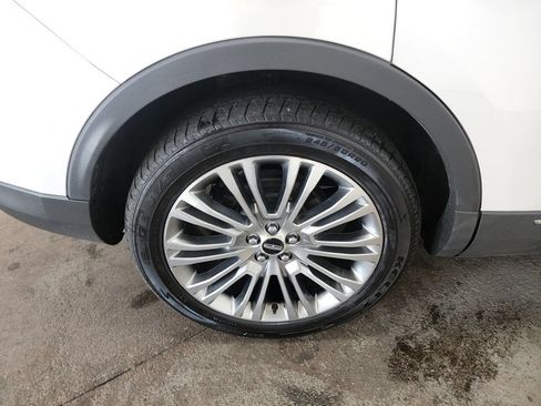 Used 2018 Lincoln MKX Reserve w/ Lincoln MKX Climate Package AWD/4WD image 40