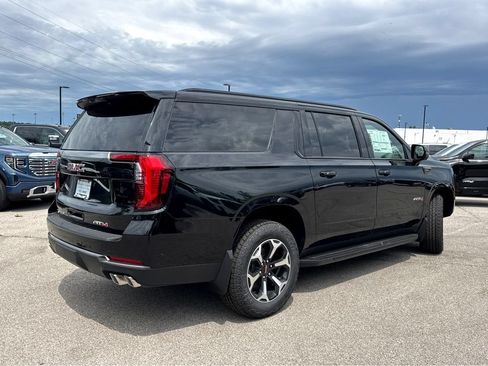 New 2026 GMC Yukon XL AT4 w/ LPO, Floor Liner Package AWD/4WD image 2