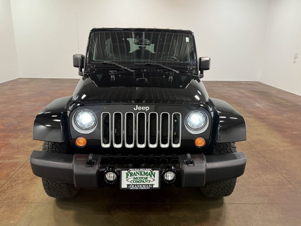 Used 2018 Jeep Wrangler Unlimited Sahara AWD/4WD image 41