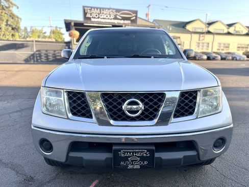 Used 2007 Nissan Frontier SE w/ SE Value Truck Pkg AWD/4WD image 8
