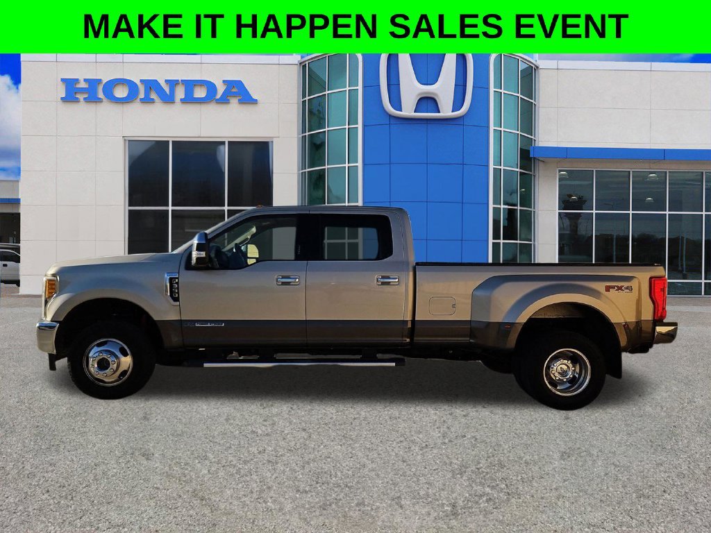 Used 2017 Ford F350 Lariat w/ Chrome Package AWD/4WD image 26