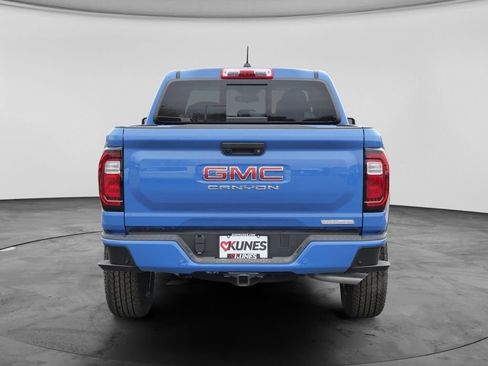 New 2026 GMC Canyon Elevation w/ Technology Package AWD/4WD image 10