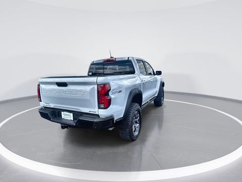 Used 2024 Chevrolet Colorado ZR2 w/ ZR2 Convenience Package III AWD/4WD image 8