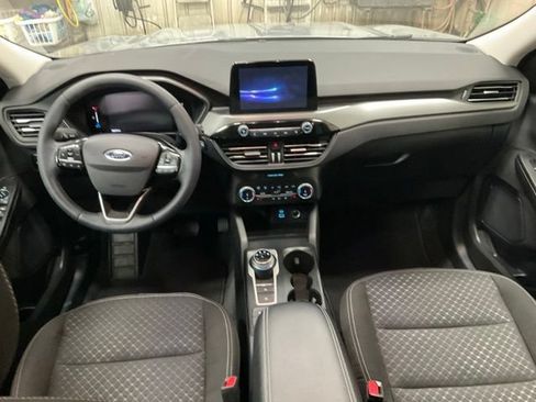 Used 2023 Ford Escape Active AWD/4WD image 9