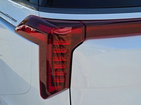 New 2026 Kia Carnival SX Prestige image 12