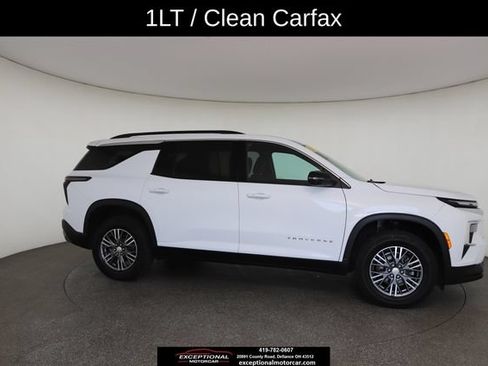 Used 2025 Chevrolet Traverse LT w/ Driver Confidence Package FWD image 24