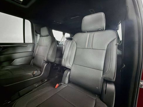 New 2026 Chevrolet Suburban RST w/ Comfort Package AWD/4WD image 19