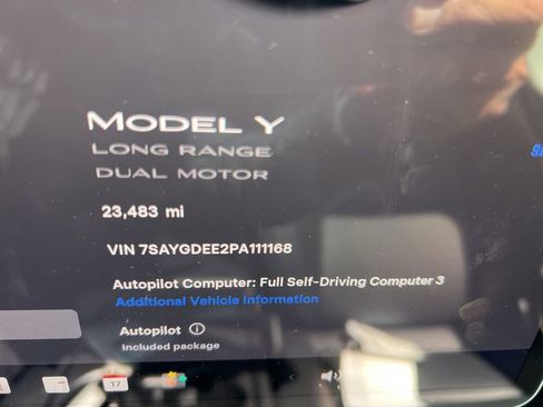 Used 2023 Tesla Model Y Long Range image 32