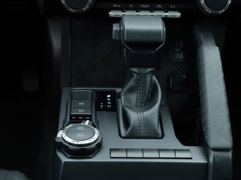 Used 2025 Toyota Tacoma SR5 image 15