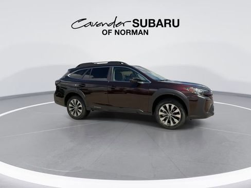 Used 2025 Subaru Outback Limited image 4