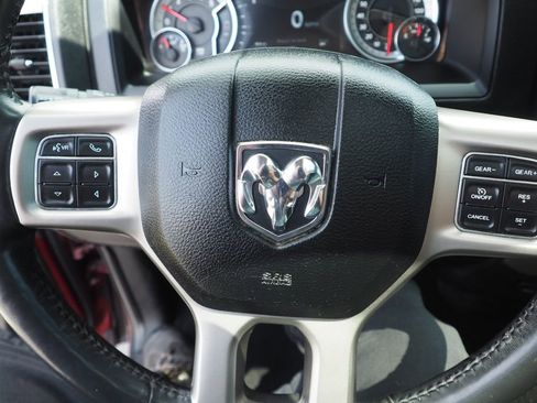 Used 2019 RAM 1500 Laramie w/ Convenience Group AWD/4WD image 29