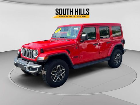 Used 2025 Jeep Wrangler Unlimited Sahara w/ Technology Group AWD/4WD image 1
